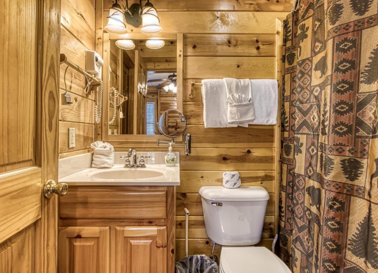 The Wildlife Lodge - Great Location! Close To Tanger Outlets! Cabin Sevierville Eksteriør billede